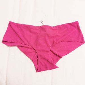 La Perla | NWT Fuchsia Panties Size Small